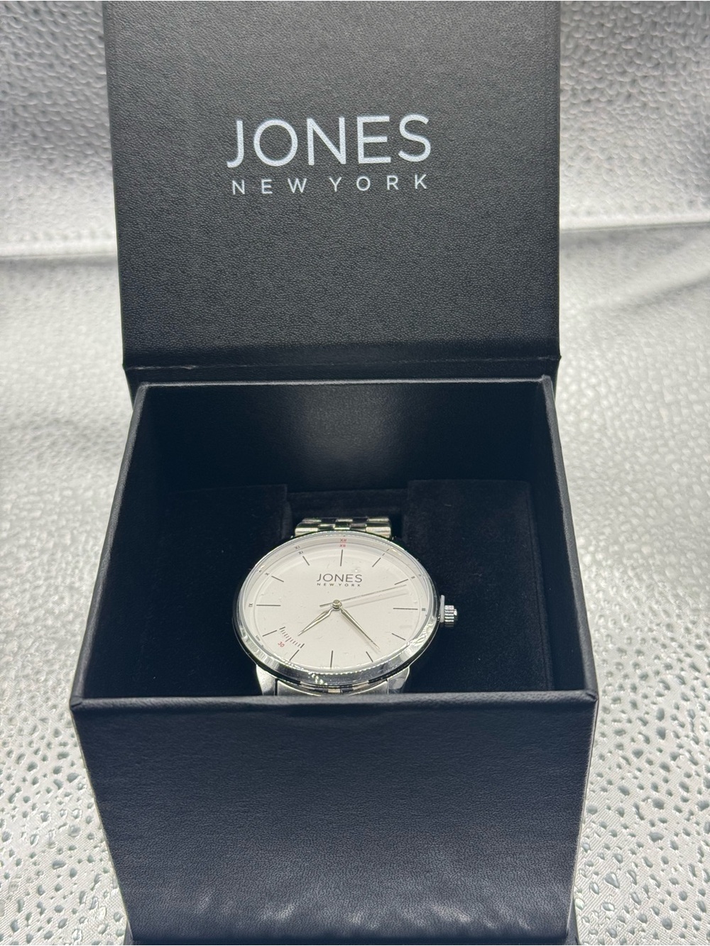 Jones New York Men's Silver Watch with White Dial